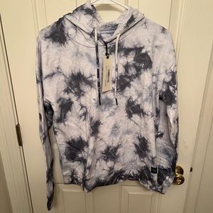 NWT Blue/White tie dye hoodie